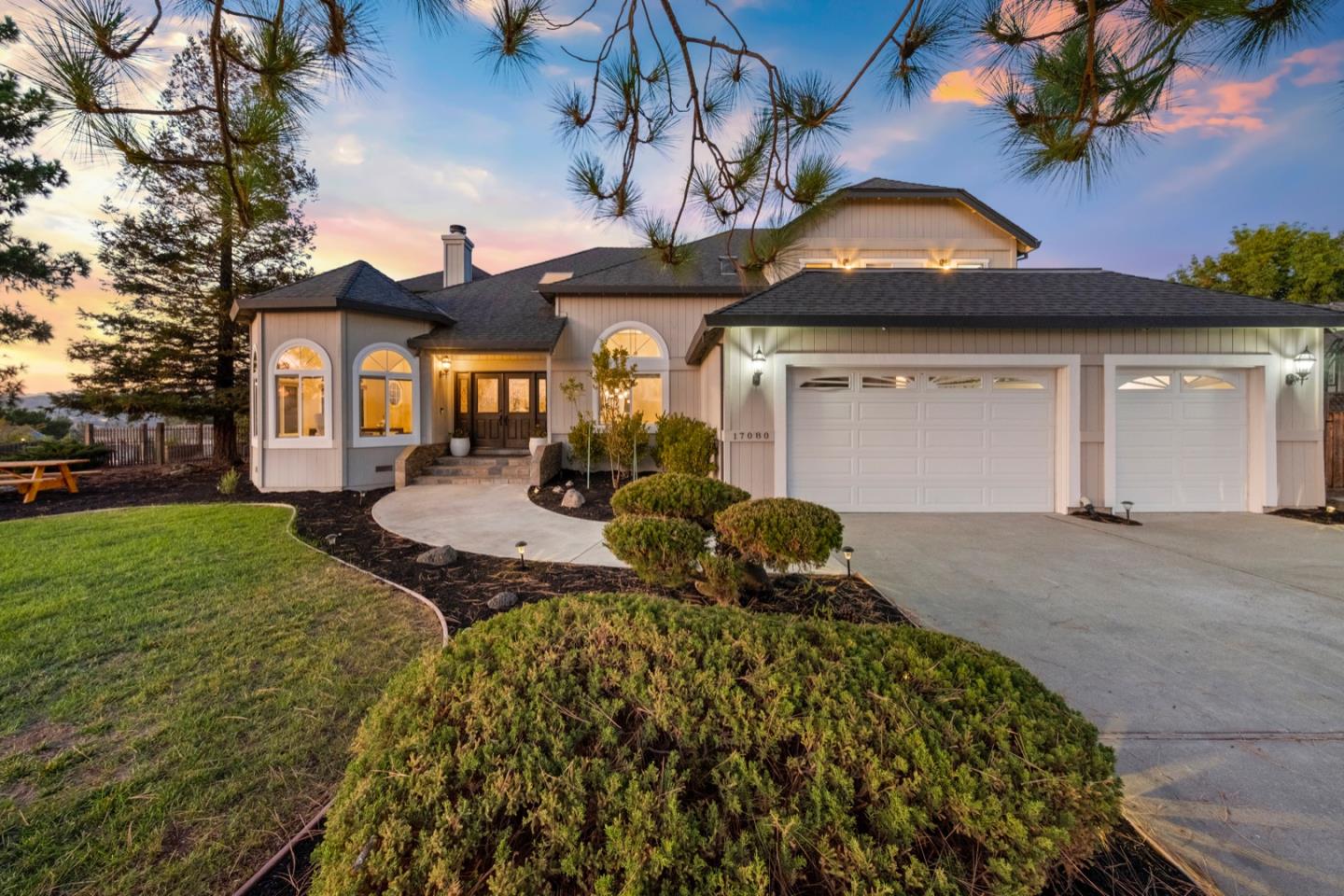 17080 Oak Leaf Dr, Hill, CA 95037 5 Beds 3 Baths (Sold