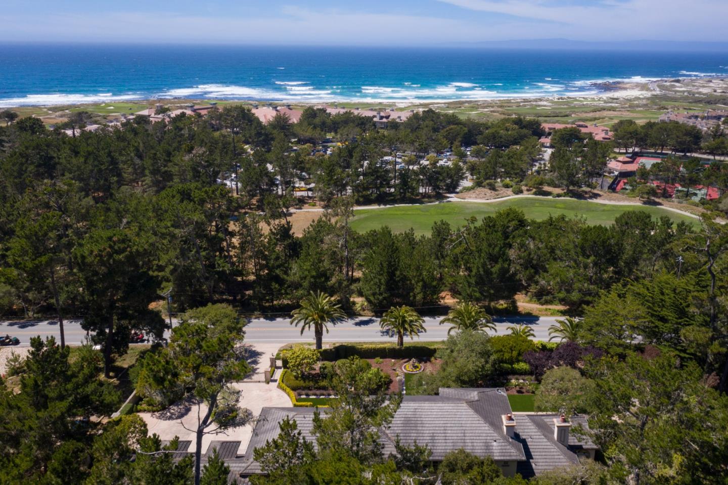 Detail Gallery Image 29 of 31 For 2817 17 Mile Drive Dr, Pebble Beach,  CA 93953 - 6 Beds | 5/1 Baths
