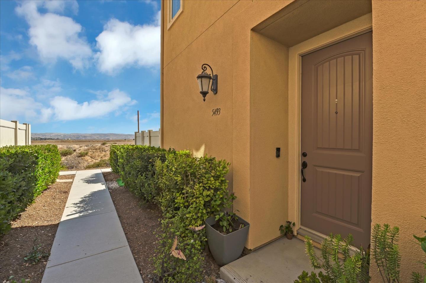 Detail Gallery Image 1 of 1 For 5493 San Roberto, San Diego,  CA 92154 - 3 Beds | 2/1 Baths