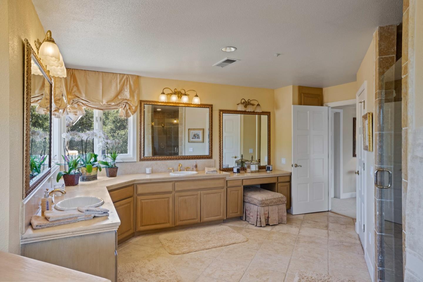 Detail Gallery Image 30 of 70 For 26265 Paseo Del Sur, Monterey,  CA 93940 - 5 Beds | 4/1 Baths