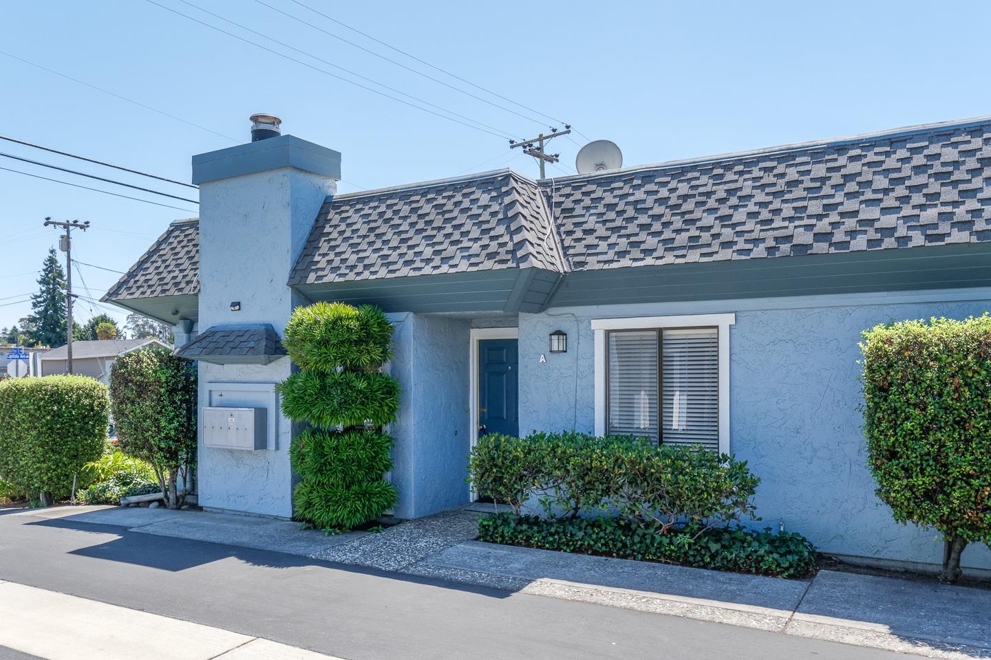 719 Capitola Ave A, Capitola, CA 95010 2 Beds 1/1 Baths (Sold
