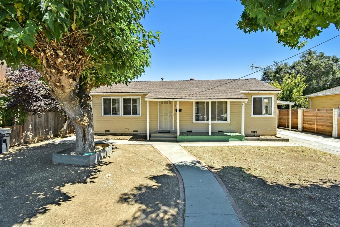 1392 Selo Dr, Sunnyvale, CA 94087 4 Beds 2 Baths (Sold