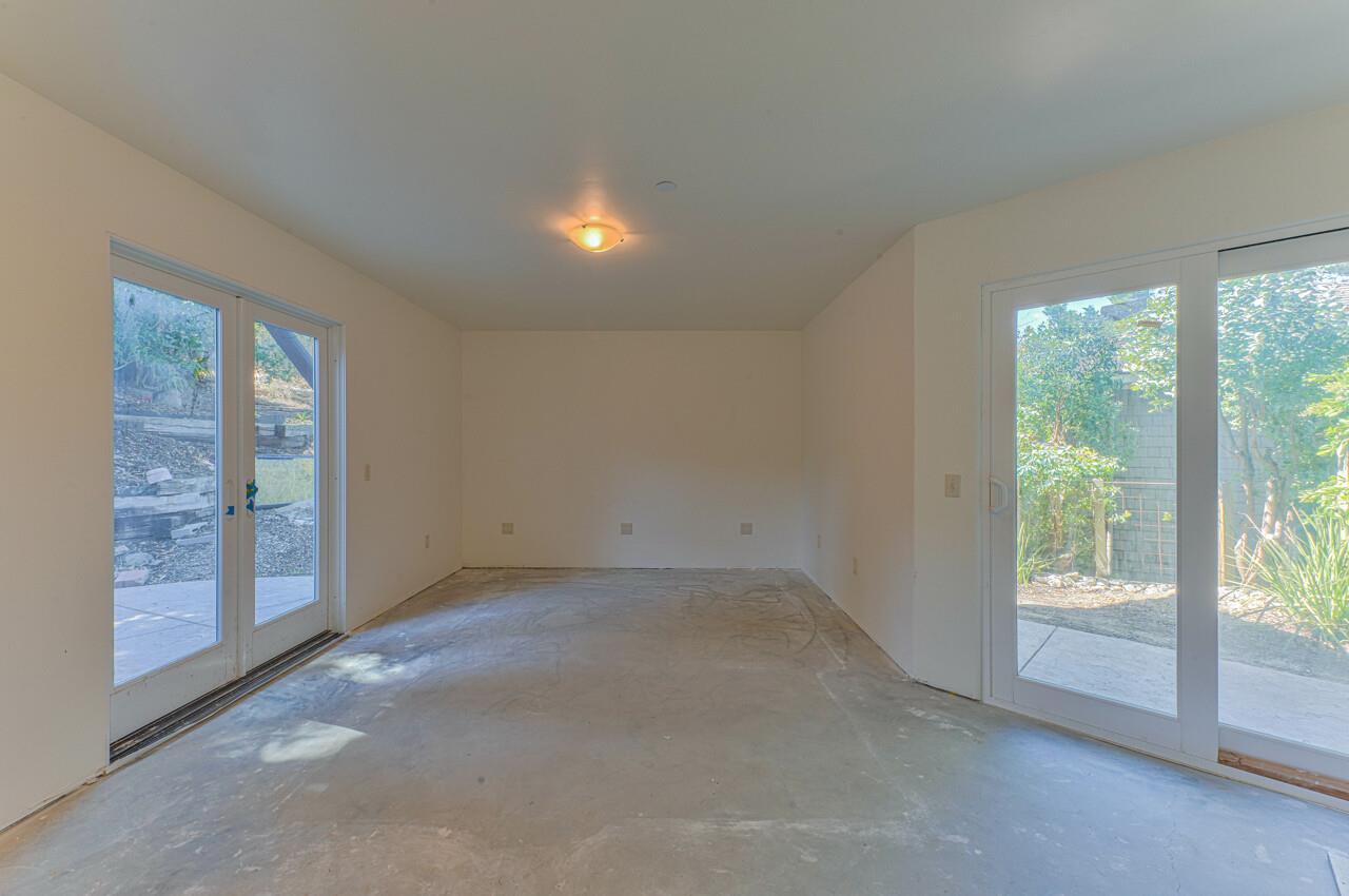 Detail Gallery Image 13 of 35 For 957 Syida Dr, Pacific Grove,  CA 93950 - 3 Beds | 2 Baths