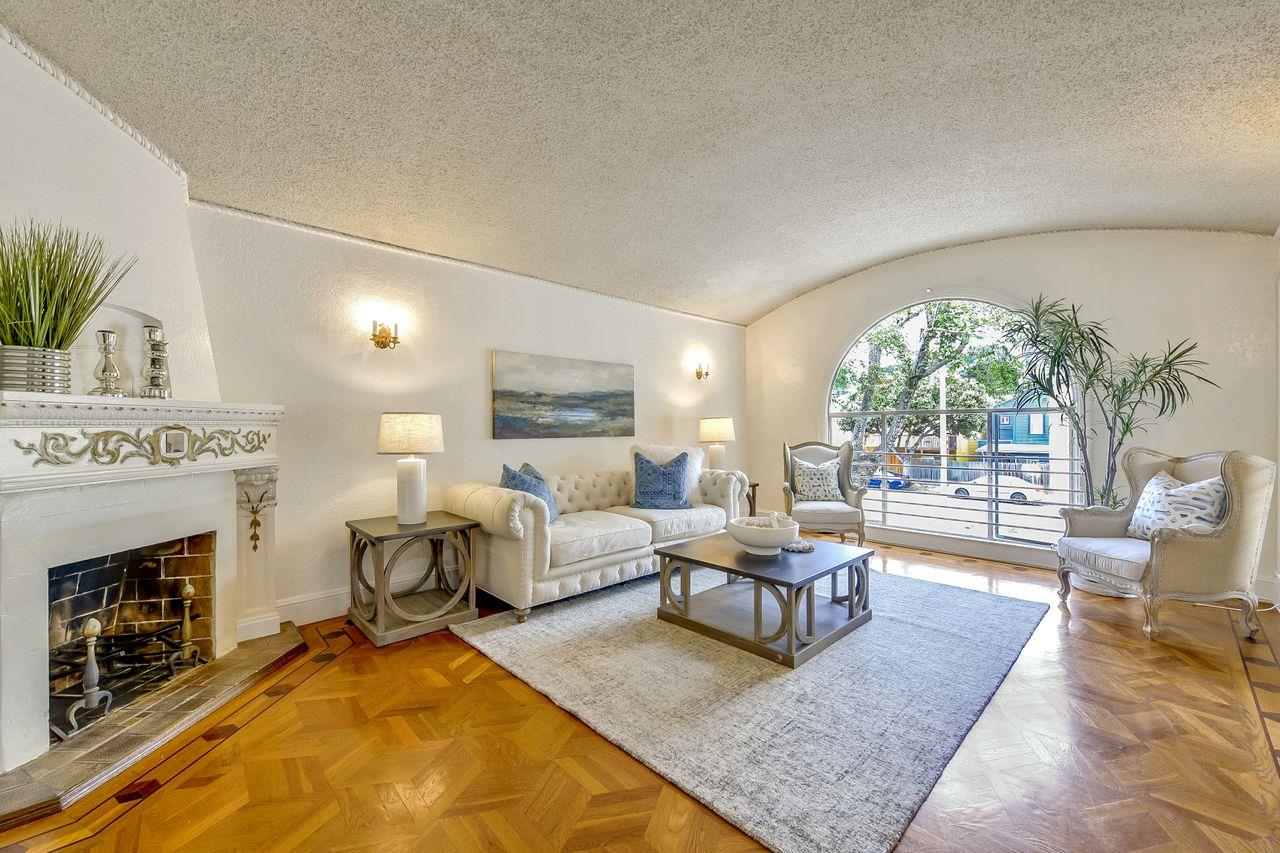 Detail Gallery Image 1 of 1 For 1161 Alemany Blvd, San Francisco,  CA 94112 - 2 Beds | 1/1 Baths