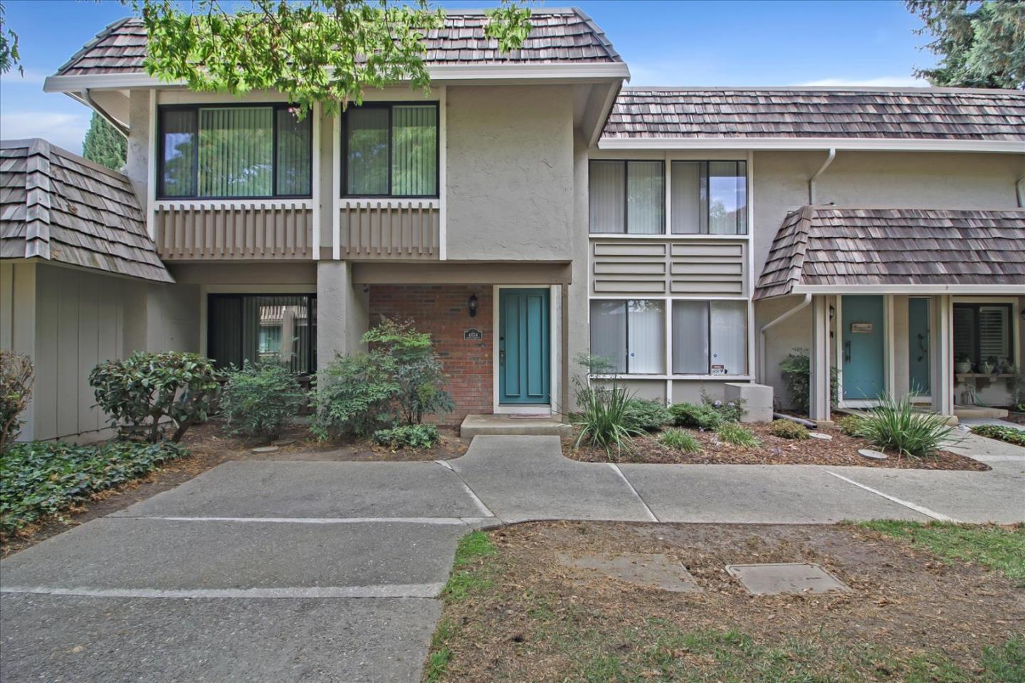 Detail Gallery Image 1 of 1 For 4554 Capitol Reef Ct, San Jose,  CA 95136 - 4 Beds | 2/1 Baths