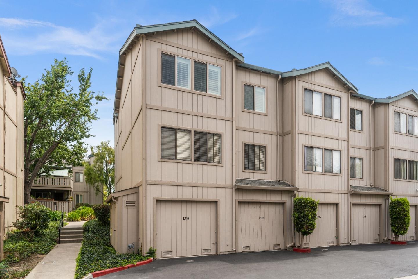 1212 Coyote Creek Ct, San Jose, CA 95116 - 2 Beds | 2 Baths (Canceled