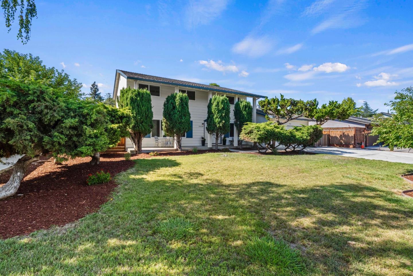 14400 Blossom Hill Rd, Los Gatos, CA 95032 5 Beds 3 Baths (Active