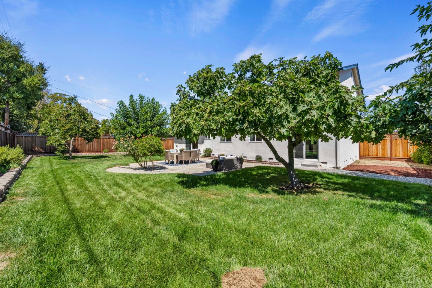 14400 Blossom Hill Rd, Los Gatos, CA 95032 5 Beds 3 Baths (Active