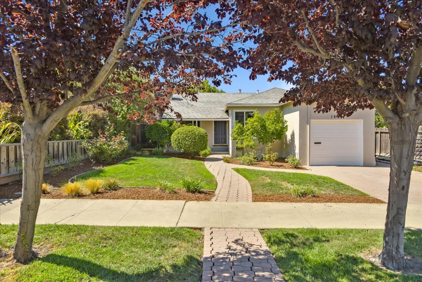 1818 Madison Ave, Redwood City, CA 94061 2 Beds 1 Baths (Sold