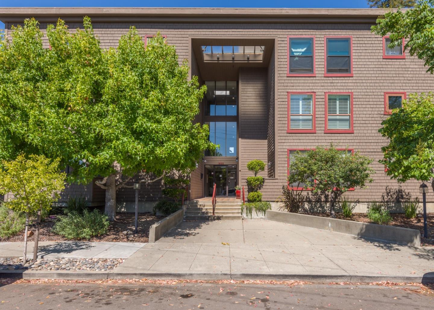 More Details about MLS # ML81904643 : 1500 SHERMAN AVE 3C