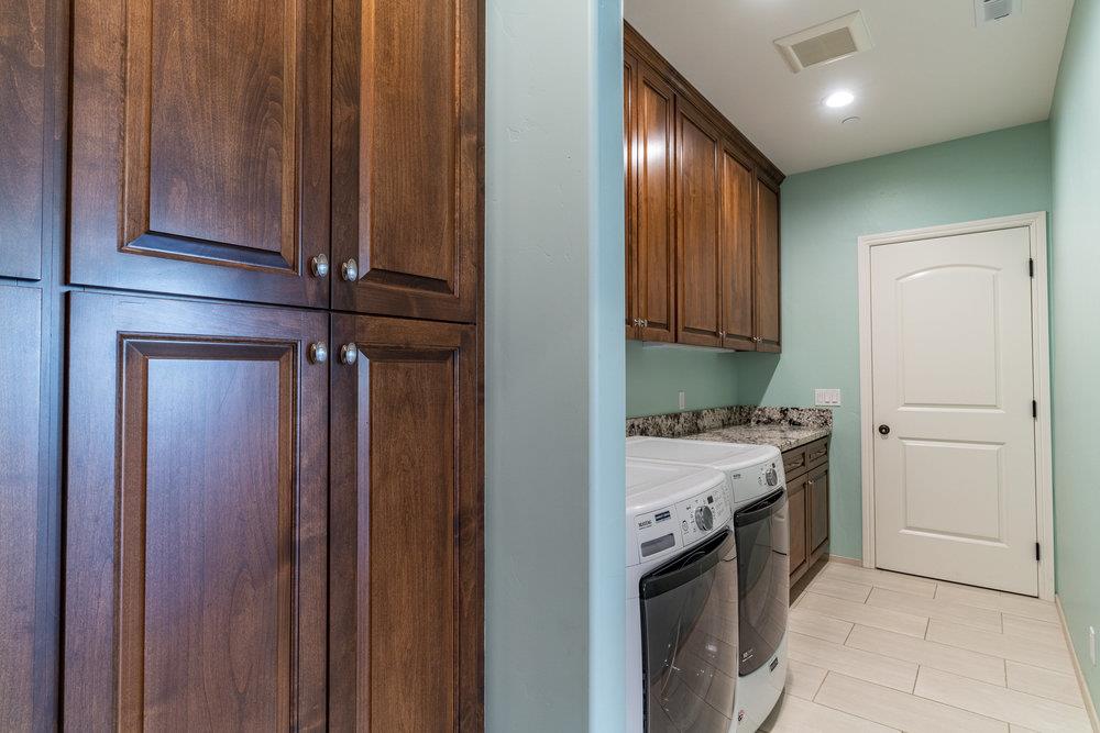 Detail Gallery Image 43 of 52 For 729 Monterey Salinas Hwy, Salinas,  CA 93908 - 6 Beds | 5/1 Baths