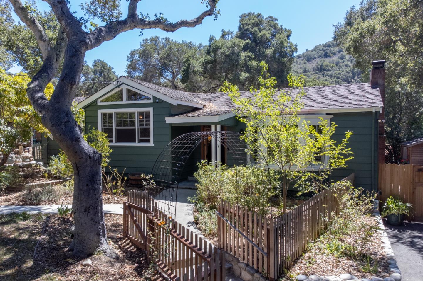 177 Calle De La Ventana, Carmel Valley, CA 93924 4 Beds 2 Baths