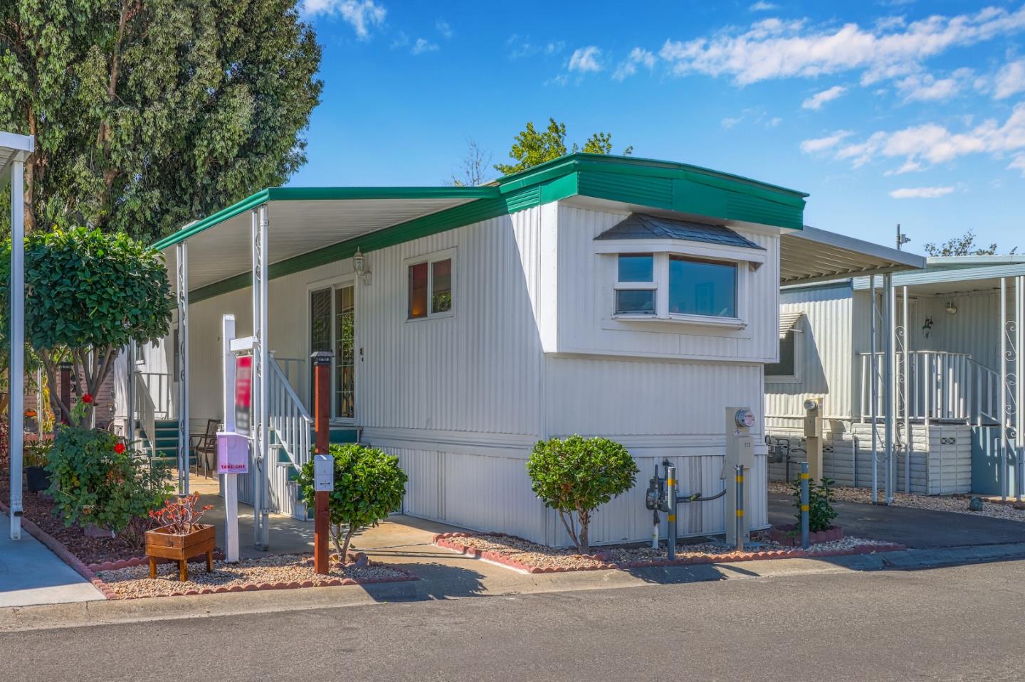 2150 Almaden Rd 102, San Jose, CA 95125 2 Beds 1 Baths (Sold