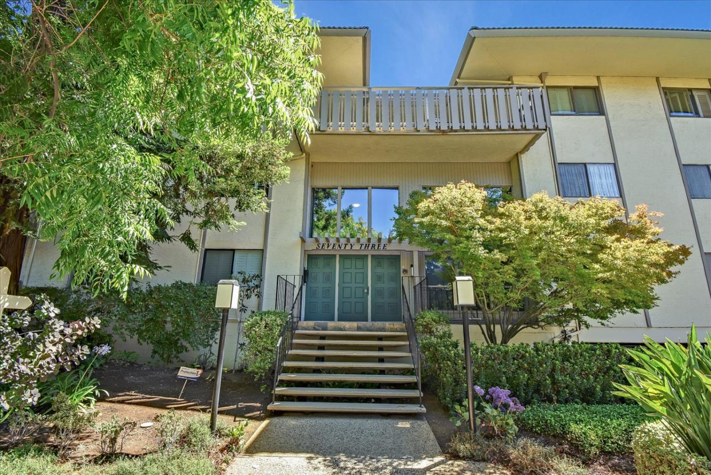 Detail Gallery Image 1 of 1 For 73 3rd St #17,  Los Altos,  CA 94022 - 2 Beds | 1/1 Baths