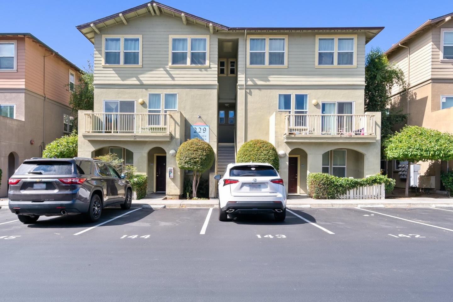 Detail Gallery Image 1 of 1 For 229 Pacifica Blvd #203,  Watsonville,  CA 95076 - 2 Beds | 1/1 Baths