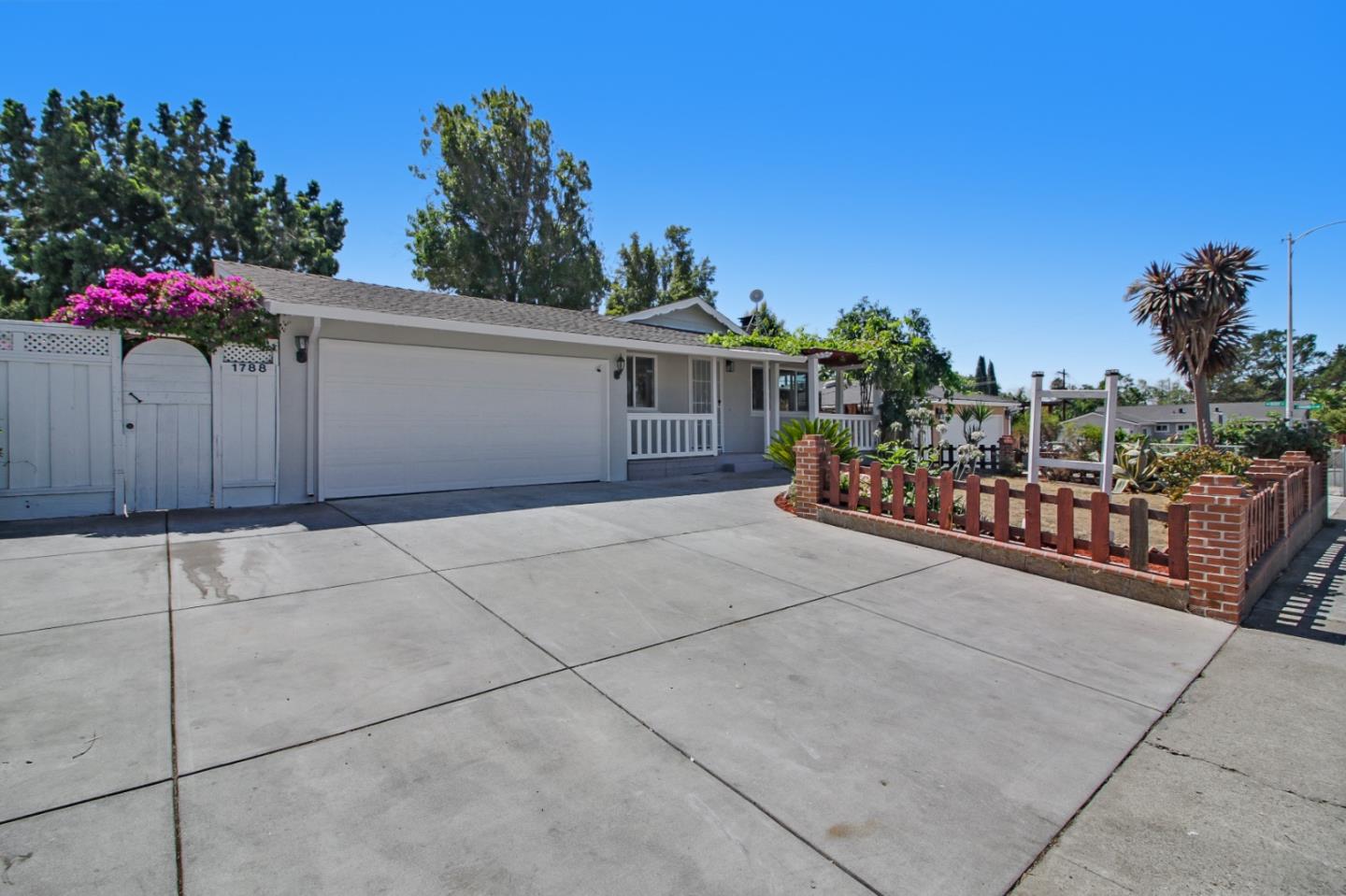 Detail Gallery Image 1 of 1 For 1788 Burley Dr, Milpitas,  CA 95035 - 4 Beds | 2 Baths