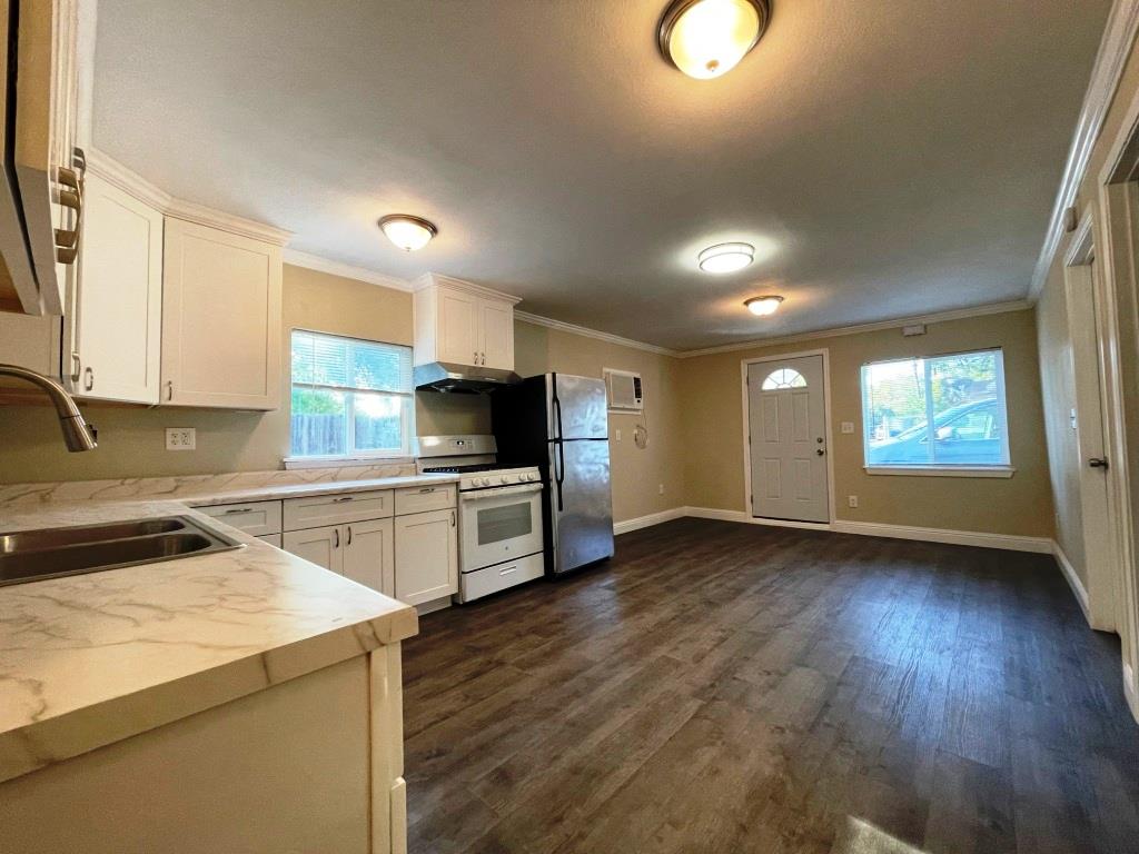 Detail Gallery Image 1 of 1 For 2242 Fairfield St #A,  Sacramento,  CA 95815 - 2 Beds | 1 Baths