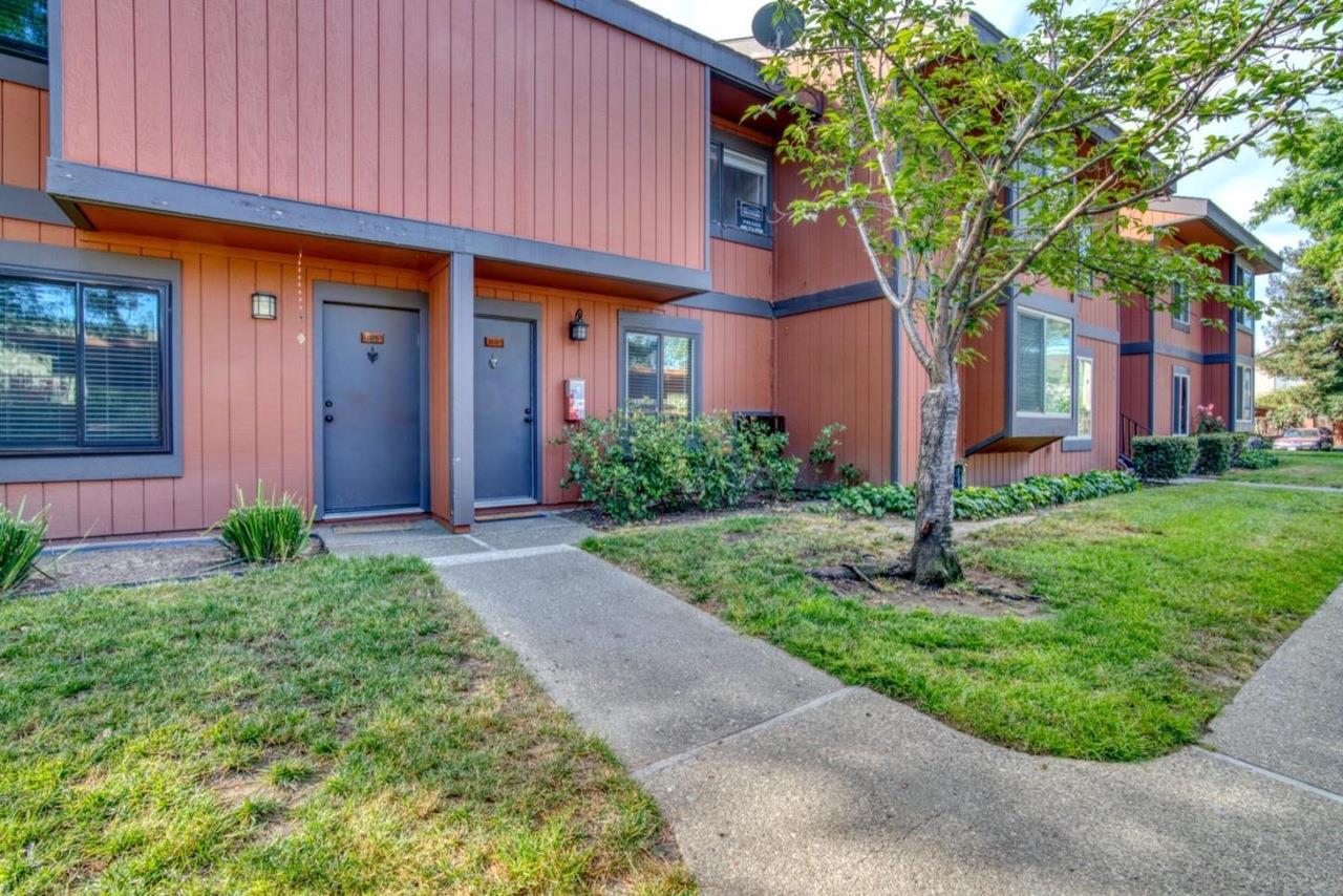 Detail Gallery Image 1 of 1 For 38623 Cherry Ln #143,  Fremont,  CA 94536 - 2 Beds | 1/1 Baths