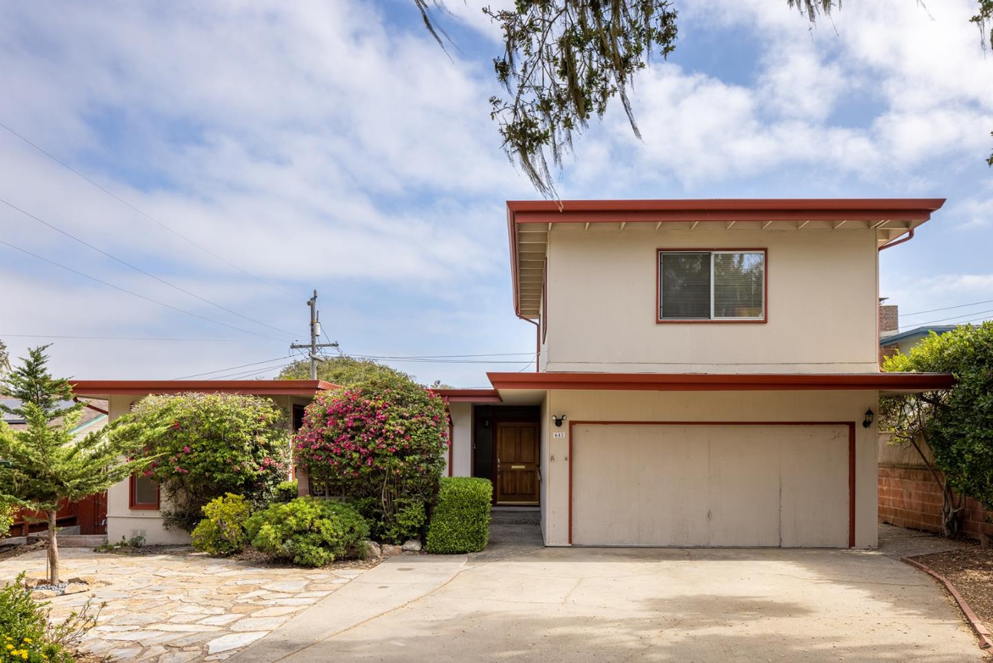 642 Sunset Dr, Pacific Grove, CA 93950 3 Beds 3 Baths (Sold