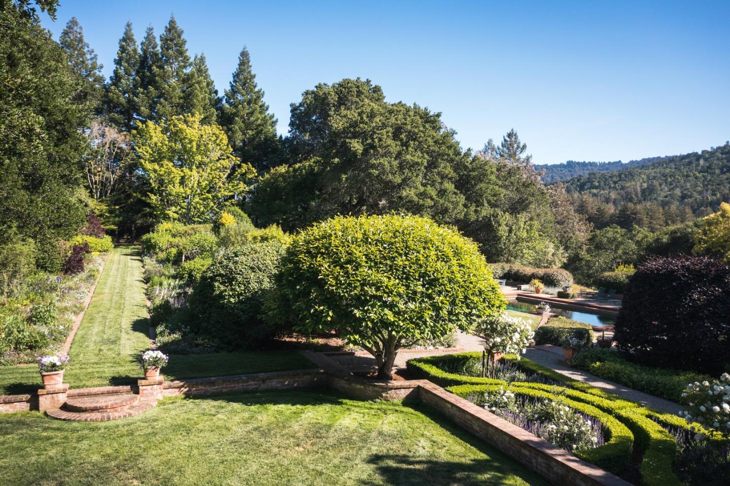 15 Blue Ridge Ln, Woodside, CA 94062 5 Beds 3/1 Baths (Active