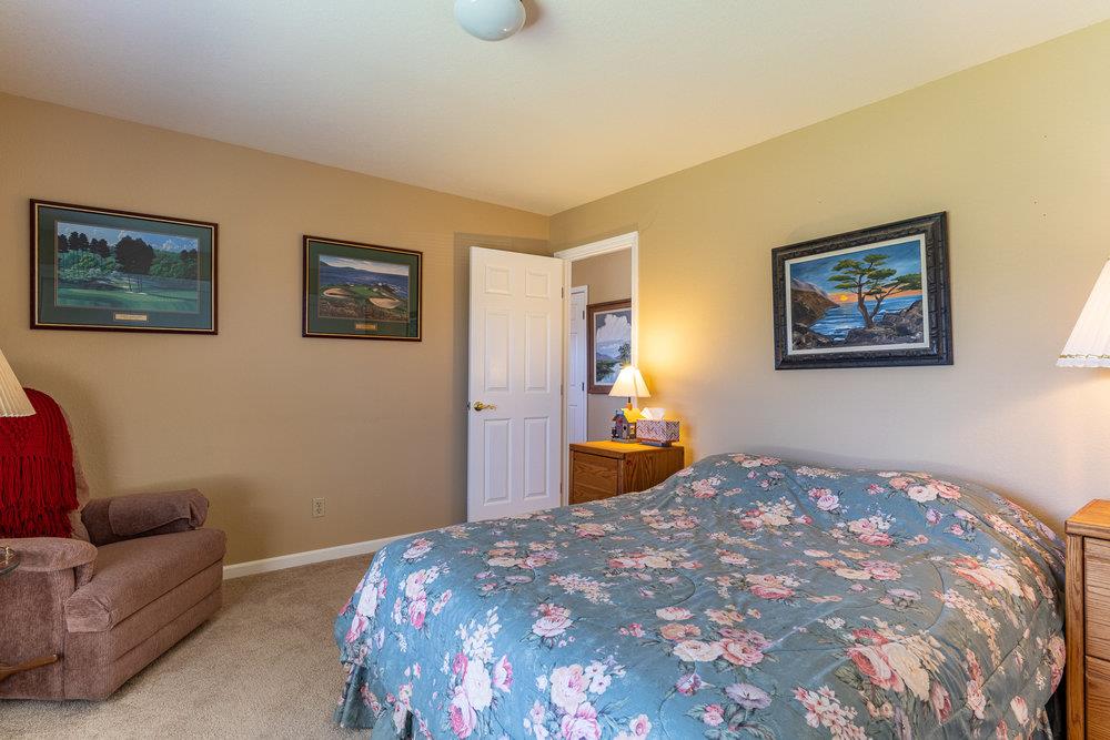 885 S Ridgemark Dr, Hollister, CA 95023 2 Beds 2 Baths (Active