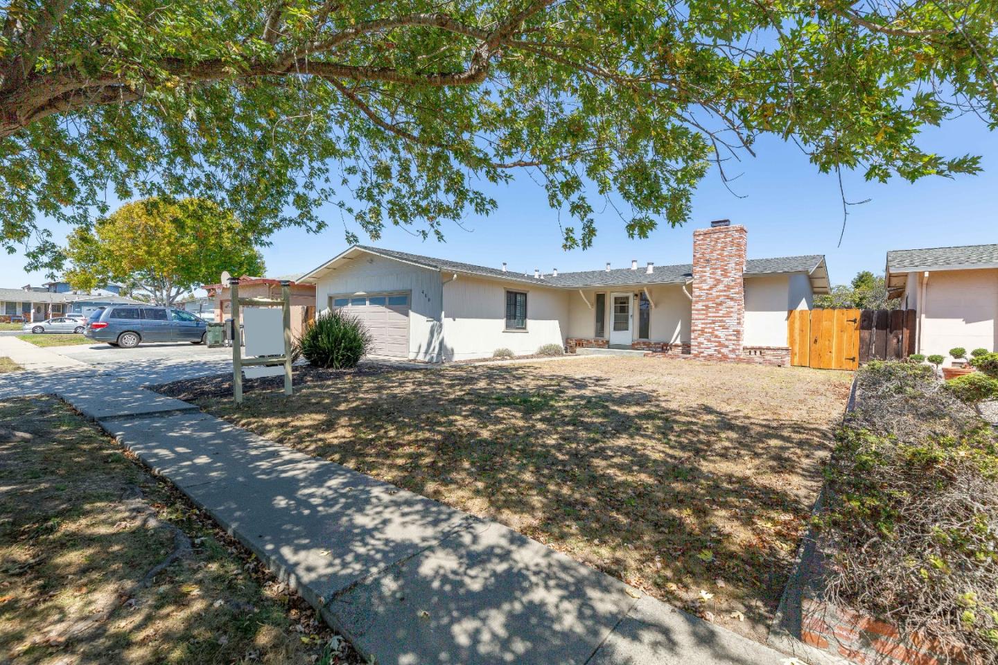 Detail Gallery Image 1 of 1 For 480 Comanche Way, Salinas,  CA 93906 - 3 Beds | 2 Baths