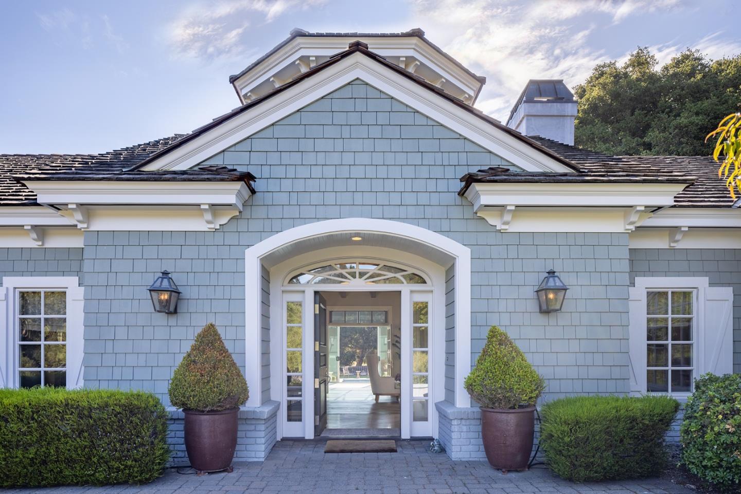 Detail Gallery Image 2 of 15 For 5462 Quail Way, Carmel,  CA 93923 - 3 Beds | 4/1 Baths