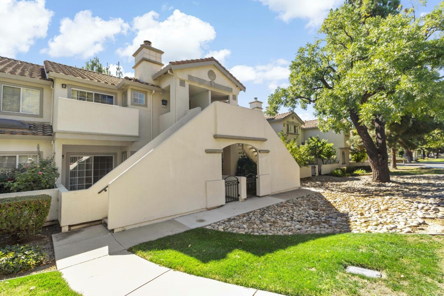 Detail Gallery Image 1 of 1 For Sheri Ann Cir, San Jose,  CA 95131 - 2 Beds | 2 Baths