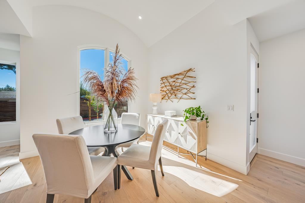 Detail Gallery Image 14 of 46 For 110 Bay Crest Rd, Santa Cruz,  CA 95062 - 3 Beds | 3/1 Baths