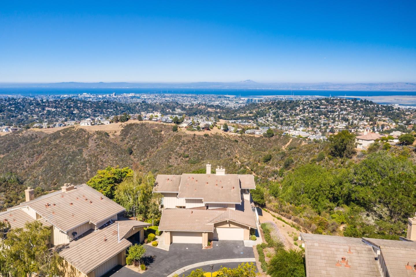 6 Trillium Ln, San Carlos, CA 94070 3 Beds 2/1 Baths (Sold