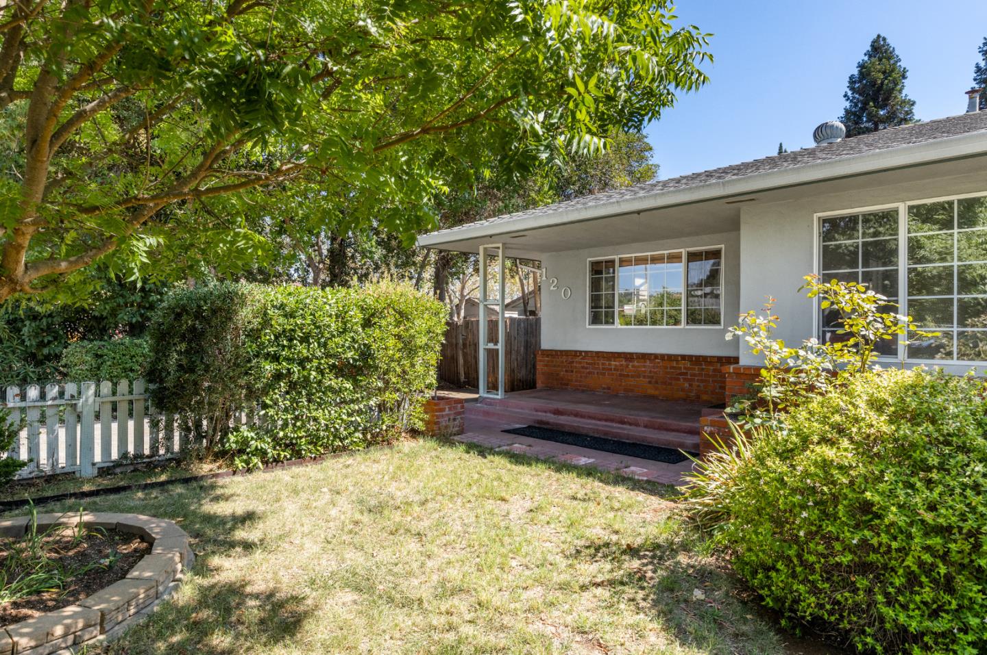 120 W Dunne Ave, Hill, CA 95037 3 Beds 1/1 Baths