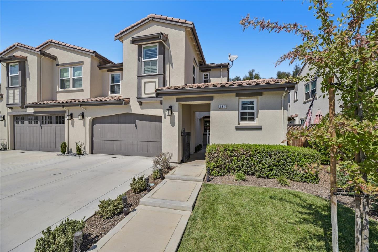 Detail Gallery Image 1 of 1 For 285 Calle Del Rey, Morgan Hill,  CA 95037 - 3 Beds | 2/1 Baths