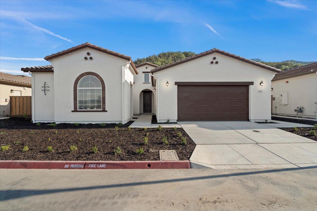 Detail Gallery Image 1 of 5 For 6677 Adare Ct, Gilroy,  CA 95020 - 4 Beds | 3/1 Baths