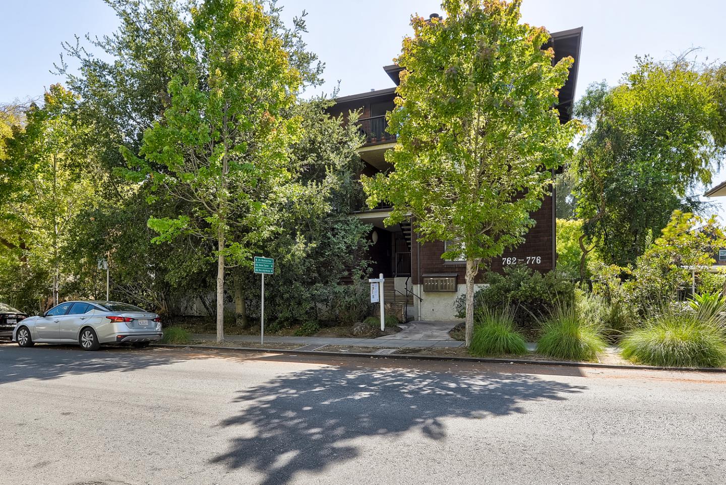 This chic and inviting downtown Palo Alto condo has it all! While situated on a charming treelined peaceful street, the thriving urban vibe of University Avenue is 2 blocks away. This spacious condo was previously a 2 bedroom, 2 bathroom abode and now offers 1 large primary suite along with a second full bathroom. The space offers potential for your personal vision and lifestyle. Sub-Zero, Bosch and Dacor appliances enhance the smartly updated kitchen. Stunning built in bookcases and shelving create a sophisticated and functional statement. Amenities include gorgeous hardwood floors, granite countertops, in-unit laundry, balcony, interior louvered shutters, replaced carpeting, secured underground garage with 2 dedicated parking spaces and storage. Close proximity to Heritage Park, Whole Foods, Caltrain and Top-rated Palo Alto Schools. Perfect for the first-time homebuyer or downsizer looking for a home that offers the quintessential central Palo Alto experience.
