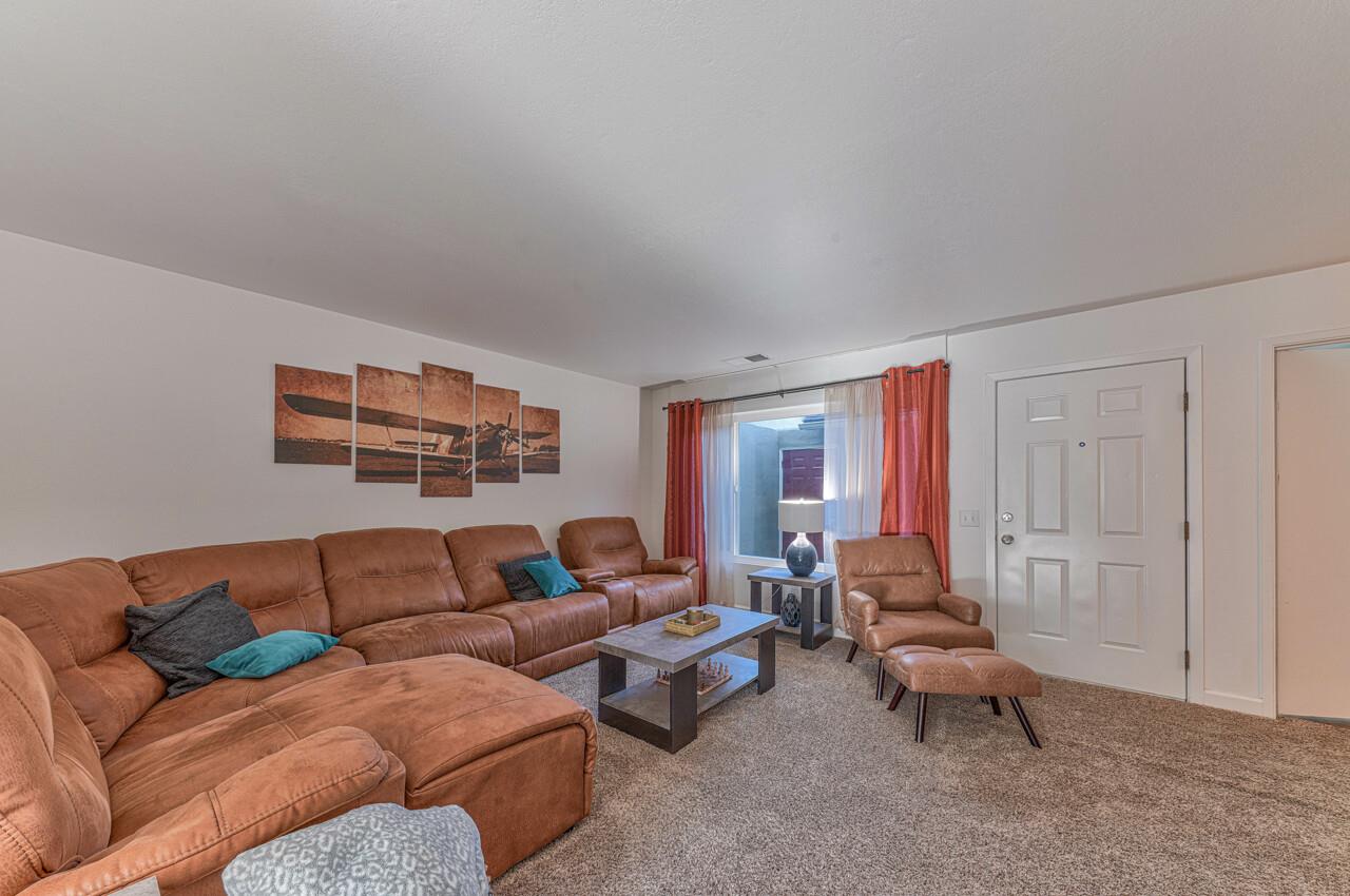 19519 Creekside Ct, Salinas, CA 93908 3 Beds 2/1 Baths (Canceled