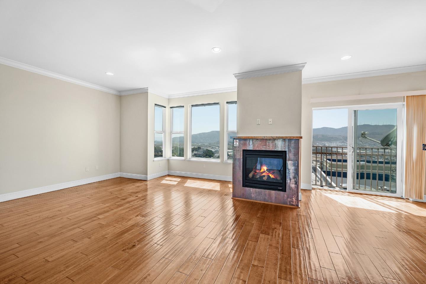 Detail Gallery Image 1 of 1 For 152 Mary Teresa St, San Francisco,  CA 94134 - 3 Beds | 2/1 Baths