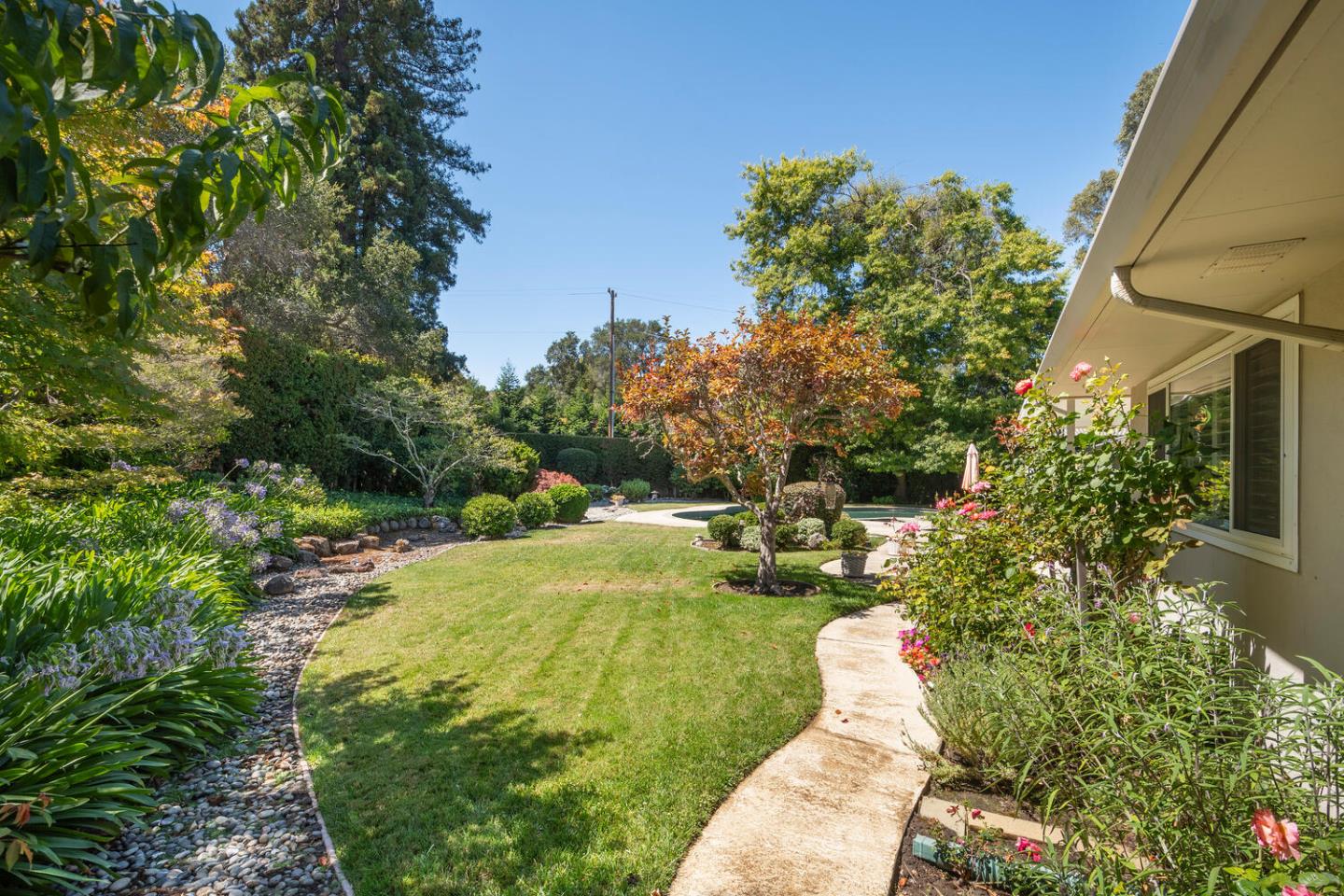 975 Hillsborough Blvd, Hillsborough, CA 94010 3 Beds 2/1 Baths