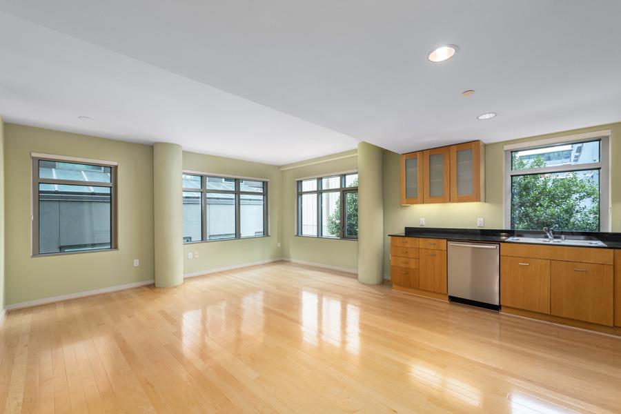 Detail Gallery Image 1 of 1 For 355 1st St #S302-L,  San Francisco,  CA 94105 - 2 Beds | 2 Baths