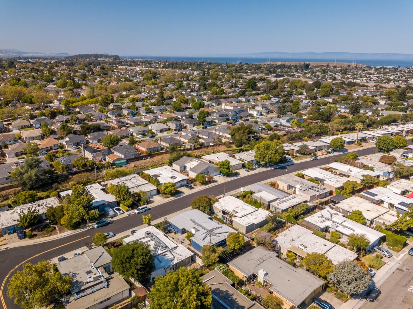 614 Joanne Dr, San Mateo, CA 94402 3 Beds 2 Baths (Active