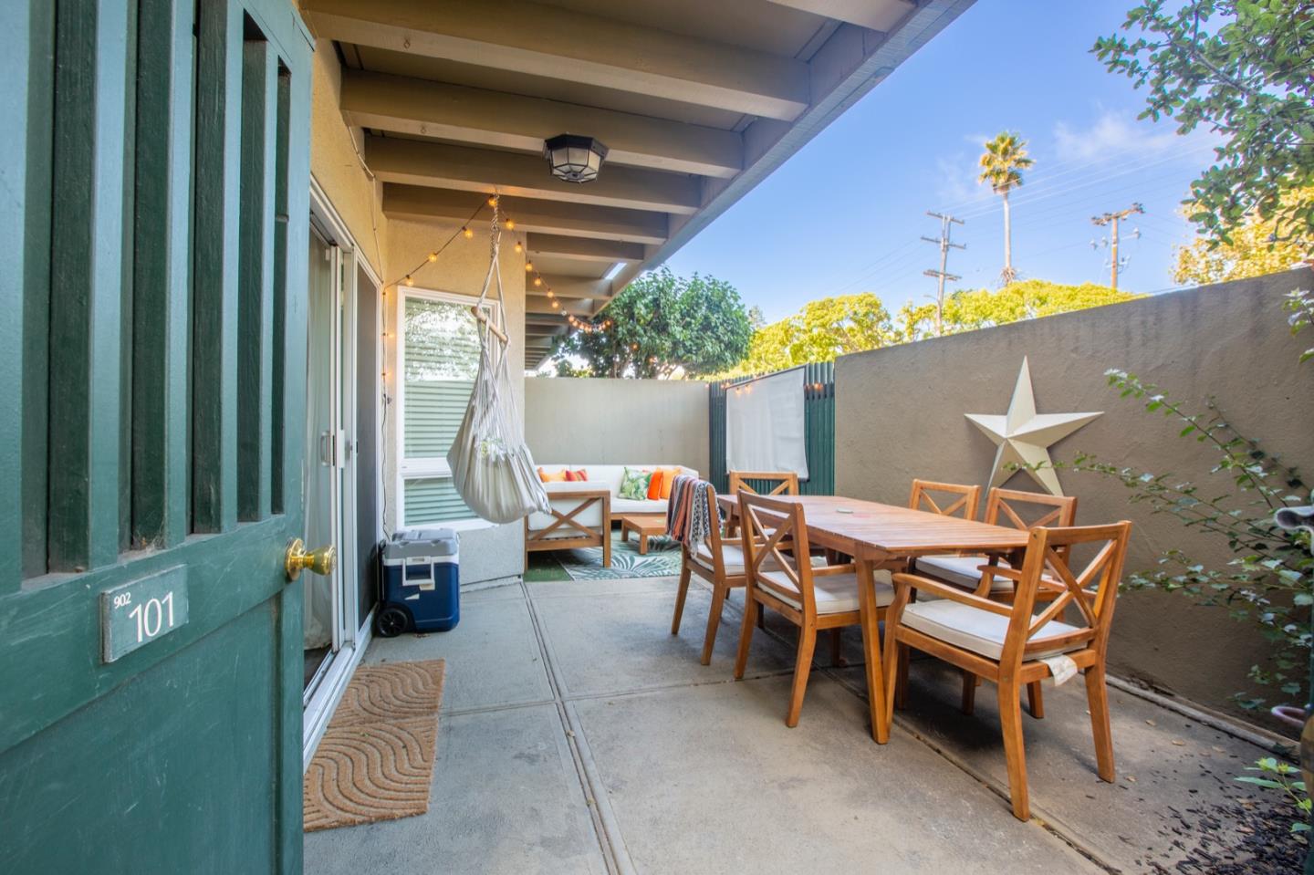 902 Peninsula Ave 101, San Mateo, CA 94401 2 Beds 1 Baths (Active