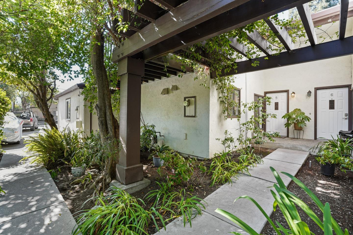 Detail Gallery Image 1 of 37 For 400 Del Medio Ave #5,  Mountain View,  CA 94040 - 2 Beds | 2 Baths