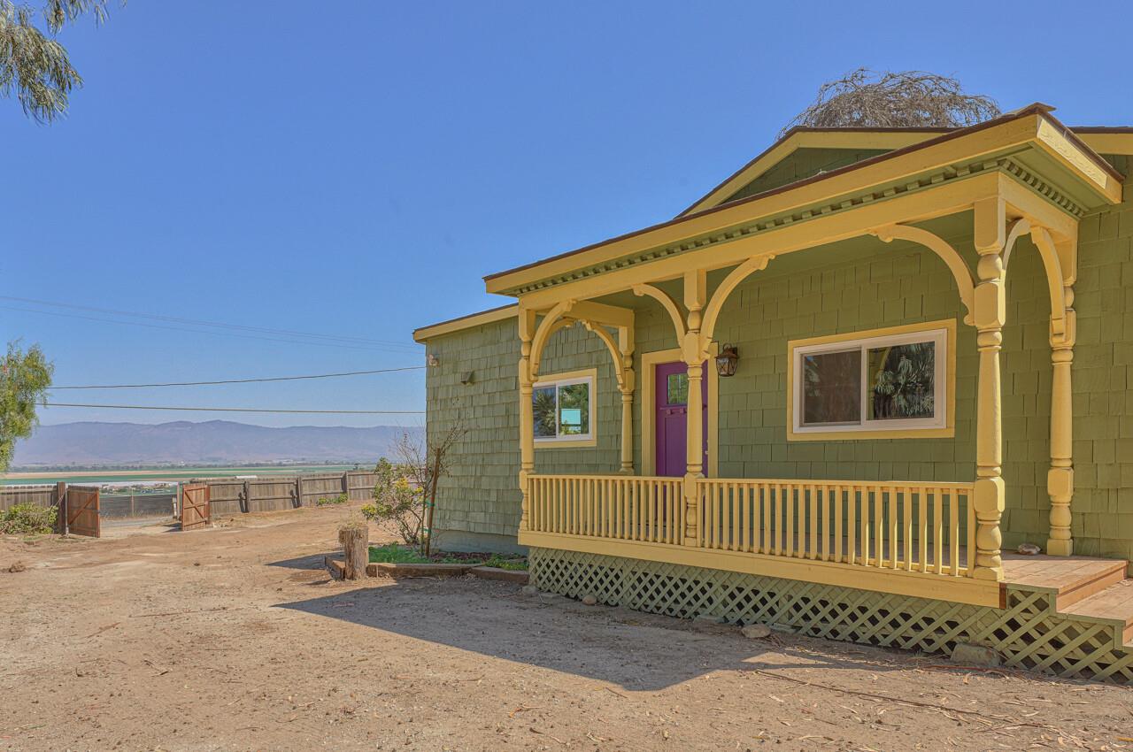 520 River Rd, Salinas, CA 93908 3 Beds 2 Baths (Contingent