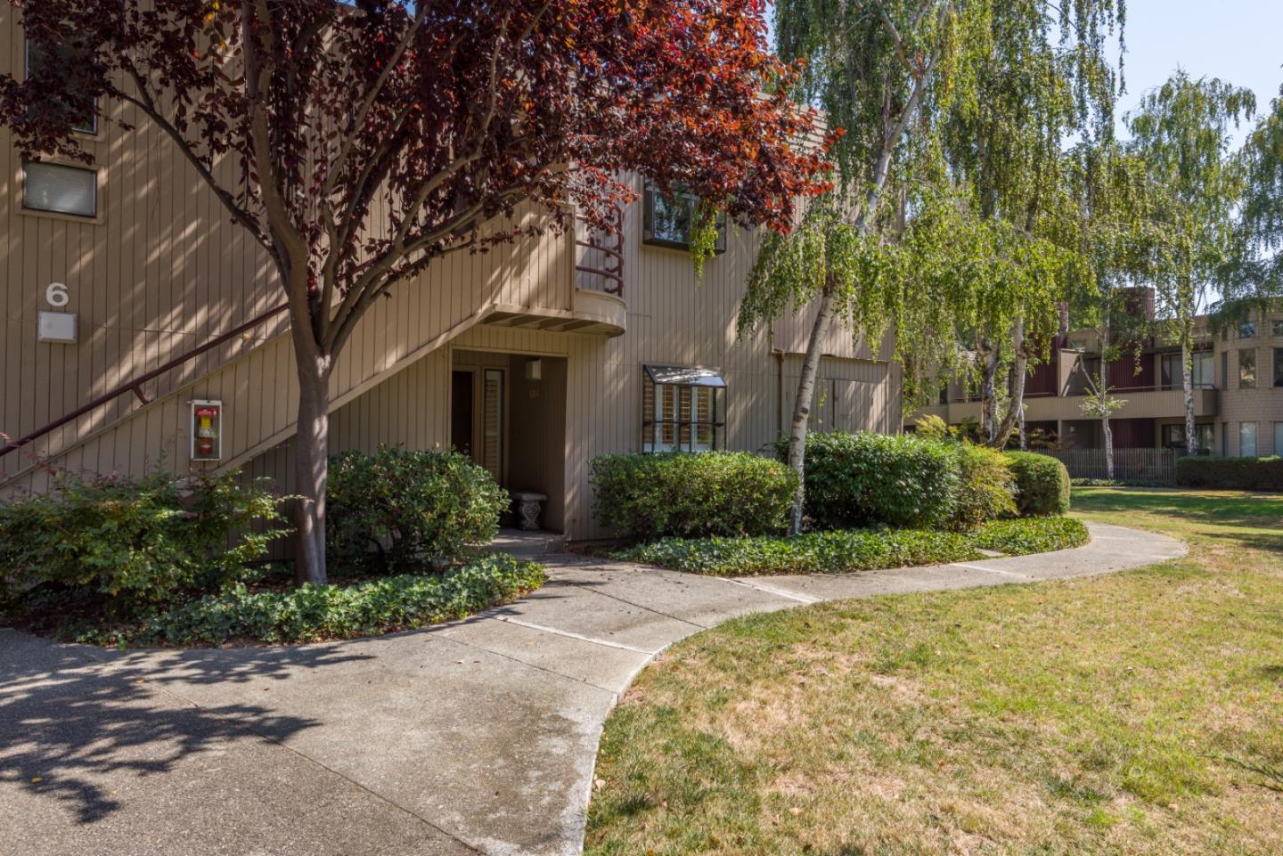 Detail Gallery Image 1 of 1 For 928 Wright Ave #601,  Mountain View,  CA 94043 - 3 Beds | 2 Baths