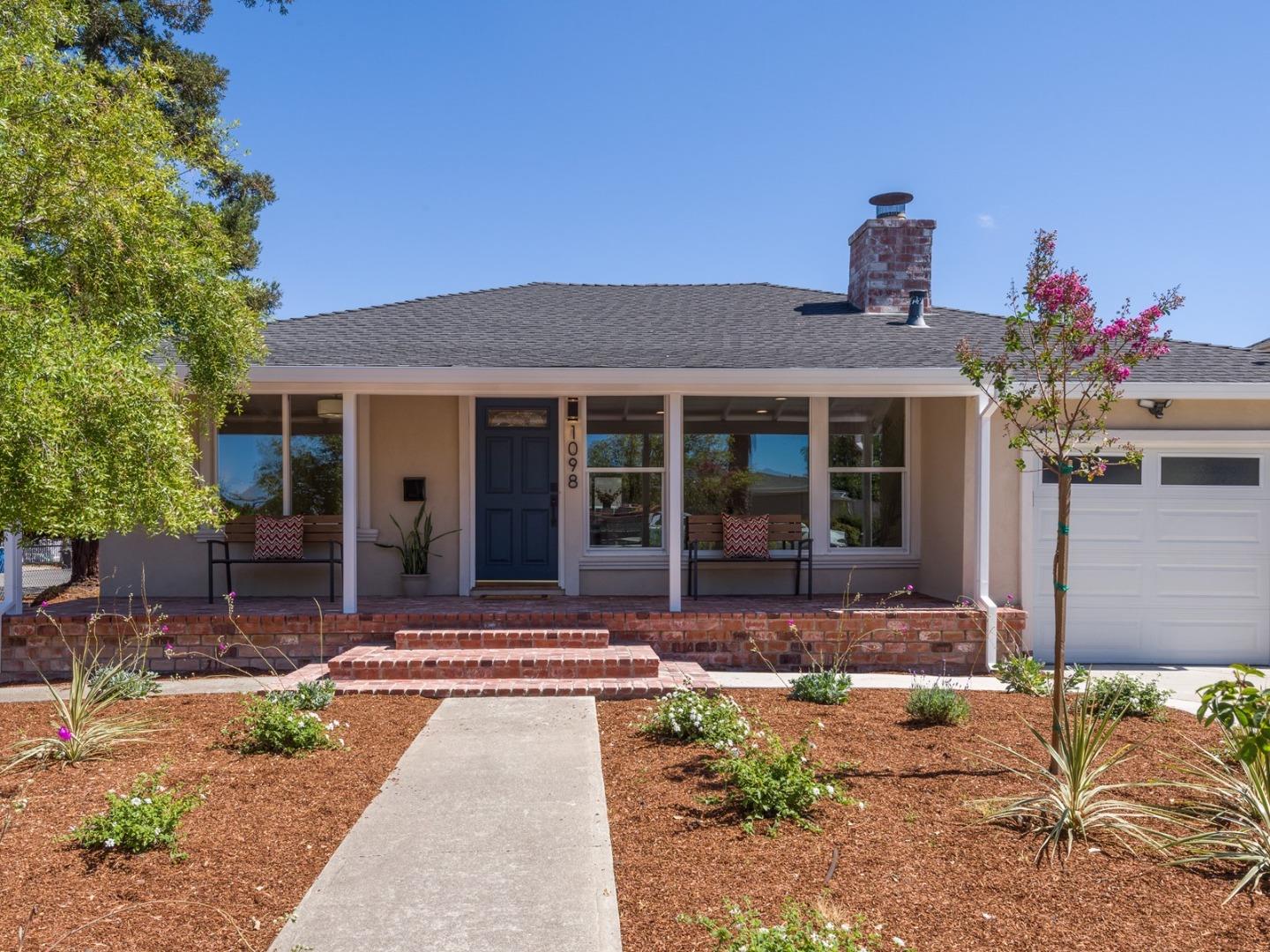 Detail Gallery Image 1 of 1 For 1098 10th Ave, Redwood City,  CA 94063 - 3 Beds | 2 Baths