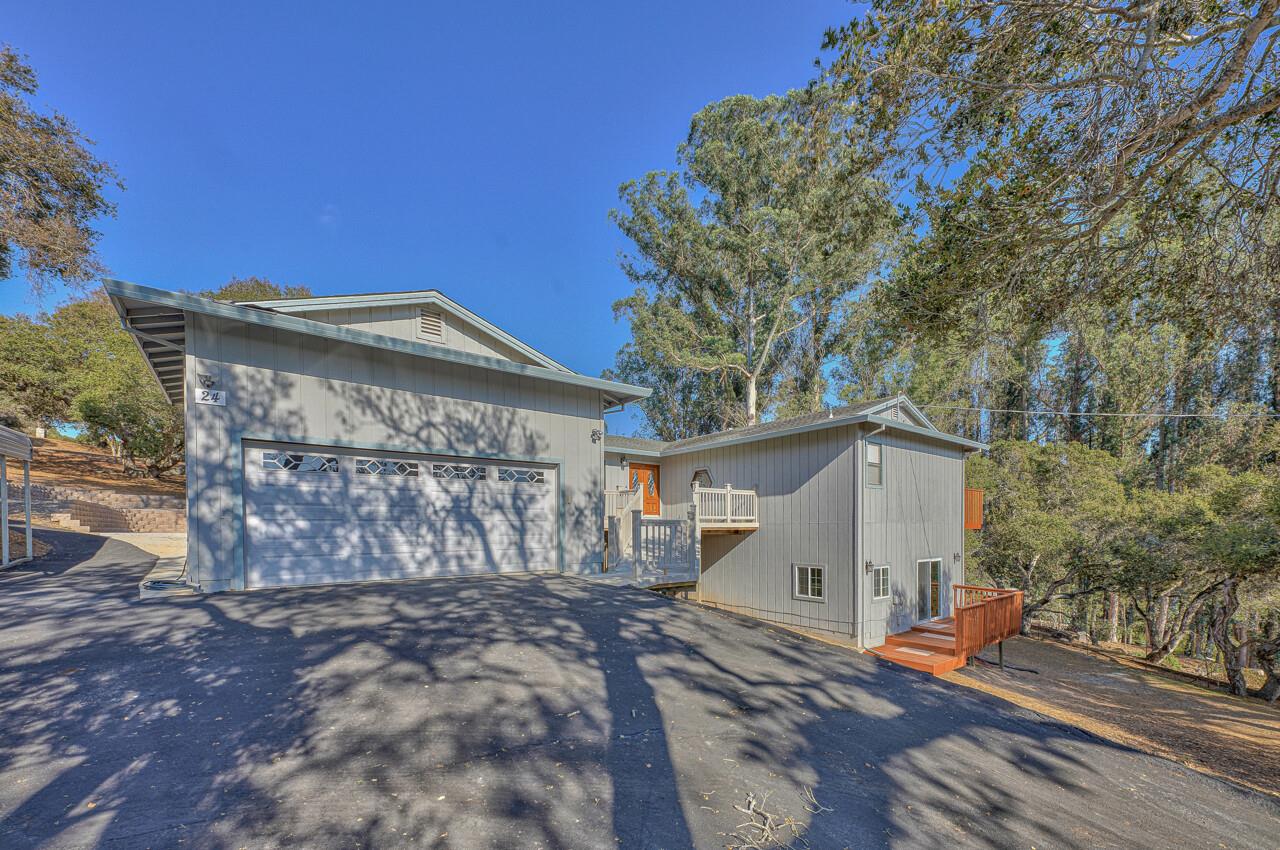 Detail Gallery Image 1 of 39 For 24 Pope Dr, Salinas,  CA 93907 - 3 Beds | 2 Baths