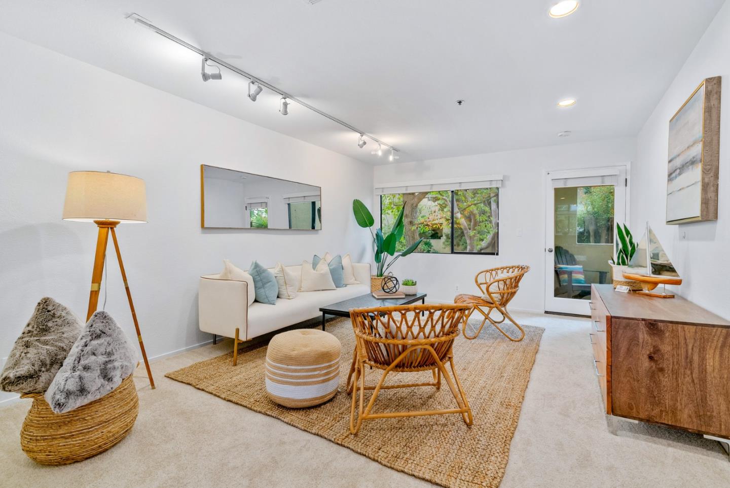 Detail Gallery Image 1 of 1 For 161 California Ave #K206,  Palo Alto,  CA 94306 - 2 Beds | 1/1 Baths