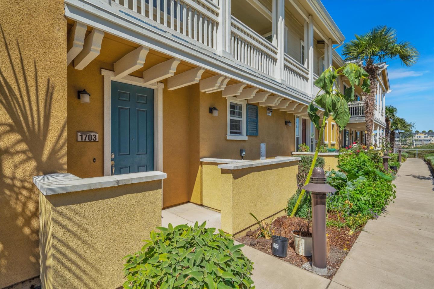 Detail Gallery Image 1 of 29 For 641 Turnbuckle Dr #1703,  Redwood City,  CA 94063 - 2 Beds | 2/1 Baths