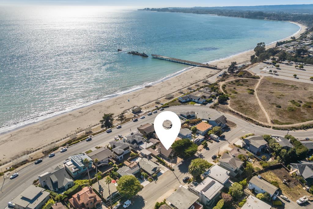 Detail Gallery Image 1 of 1 For 113 San Benito Ave, Aptos,  CA 95003 - 3 Beds | 2 Baths