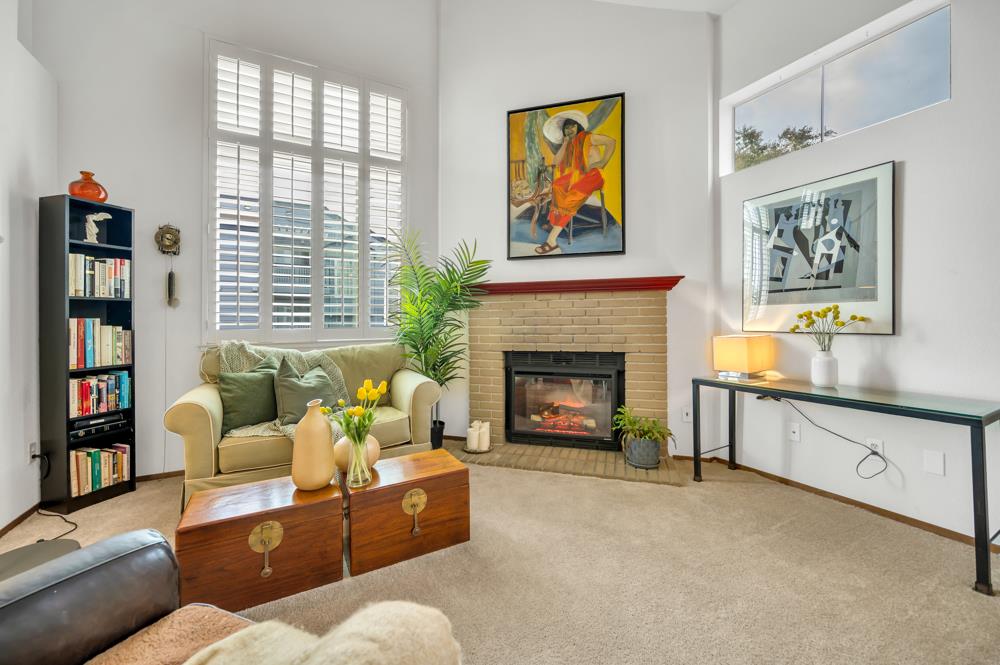 Detail Gallery Image 1 of 1 For 421 Cork Harbour Cir #H,  Redwood City,  CA 94065 - 2 Beds | 2 Baths