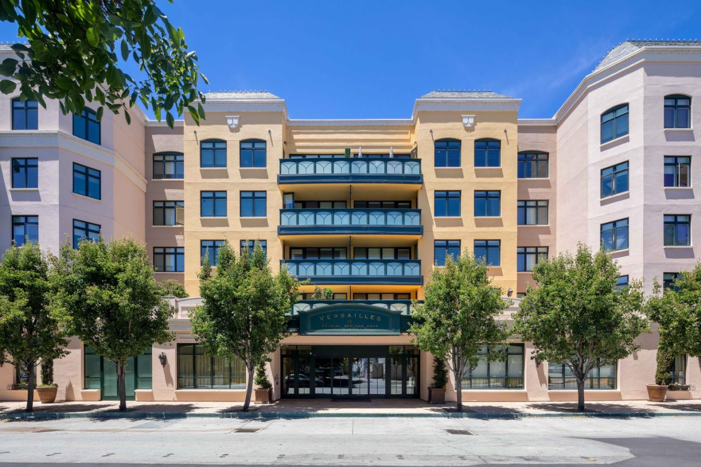 Condos, Lofts and Townhomes for Sale in Active Adult 55+ Condos in the San Jose Area